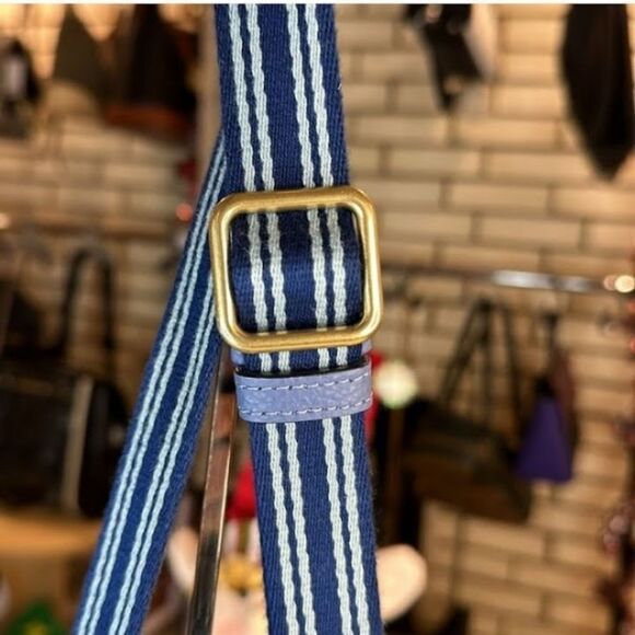 COACH KIA BLUE COLORBLOCK ROUND CIRCLE CANTEEN CROSSBODY BAG GUITAR STRAP - Picture 16 of 16